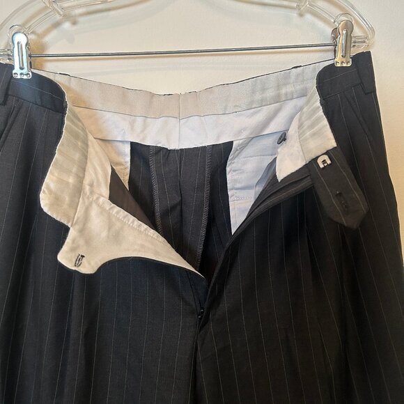 Neiman Marcus men's dark gray pinstripe pants, 100% super 150's wool, sz 38W - Picture 5 of 9